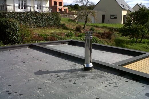 Comment revêtir l&#8217;étanchéité sur son toit terrasse ?