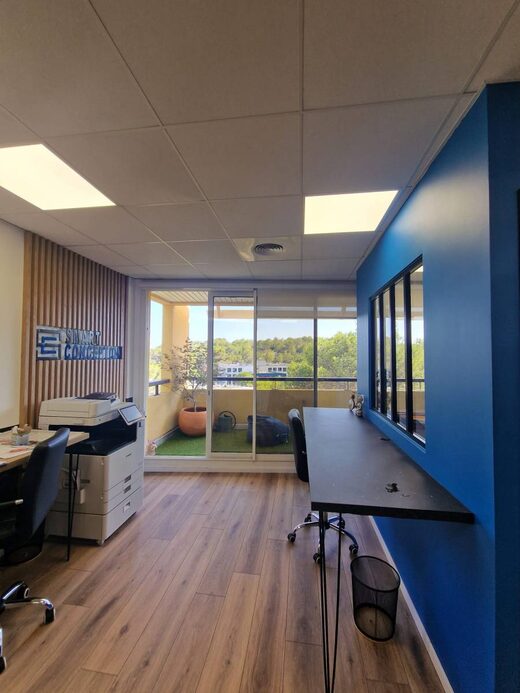 Conception&#x20;espace&#x20;de&#x20;bureau&#x20;design&#x20;dans&#x20;la&#x20;technopole&#x20;de&#x20;Sophia&#x20;Antipolis